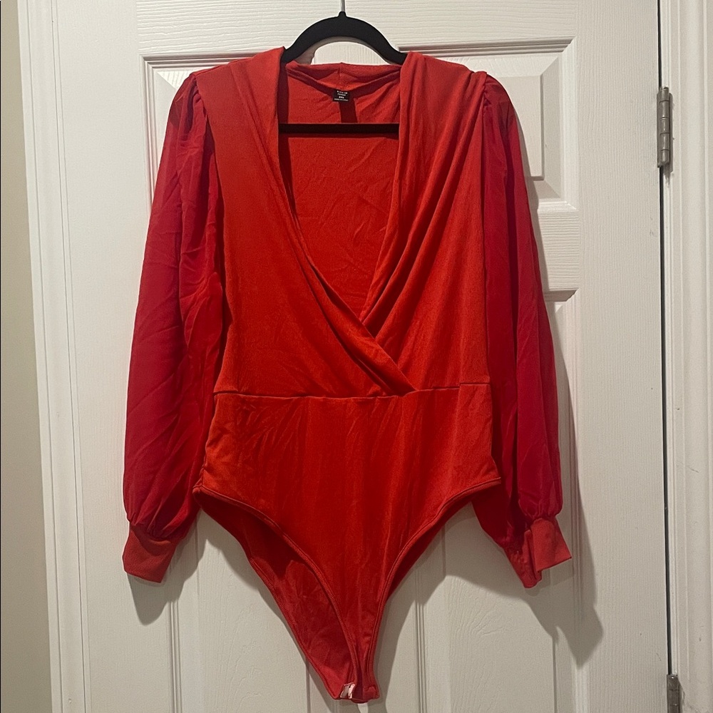 SHEIN Curve Red Wrap Bodysuit** Bundle 5+ items and name your offer!!! 💖💞